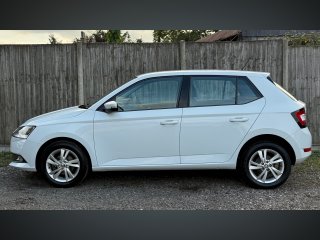 /photos/10377/206cb5a9-2cf4-40c5-bb45-829ce2f4a4fa_i320x240.jpg