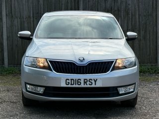 /photos/10377/869c71b2-3bac-0d7a-3de2-5258ed7d18e4_i320x240.jpg